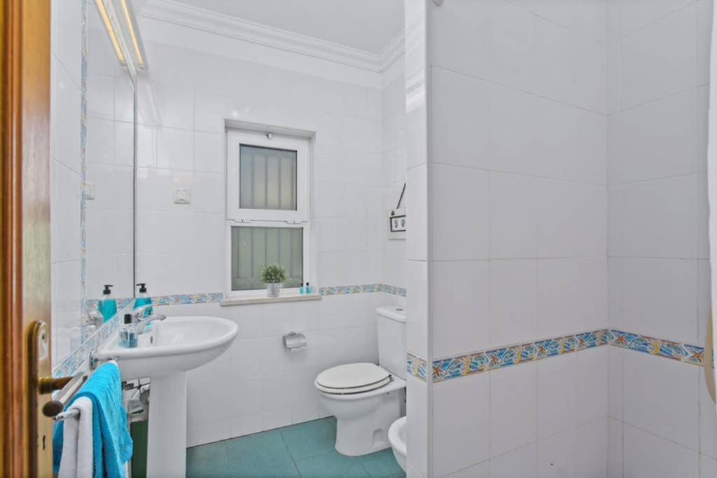 Villa White Sands - Private Oasis, Heated Pool, Beaches & Strip Nearby Albufeira Bagian luar foto